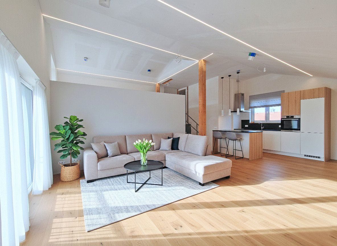 Mieszkanie 5 pokojowe na Sprzedaż