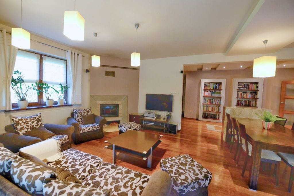 Dom 5 pokojowe na Sprzedaż