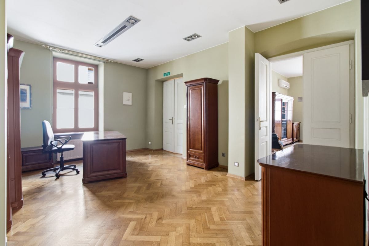 Lokal użytkowy  pokojowe na Wynajem