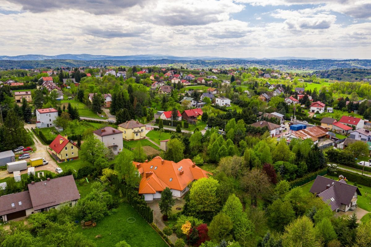 Dom 11 pokojowe na Sprzedaż