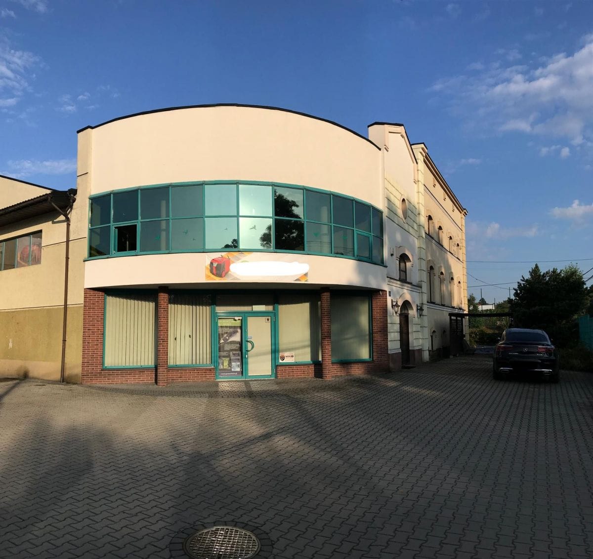 Lokal użytkowy  pokojowe na Sprzedaż
