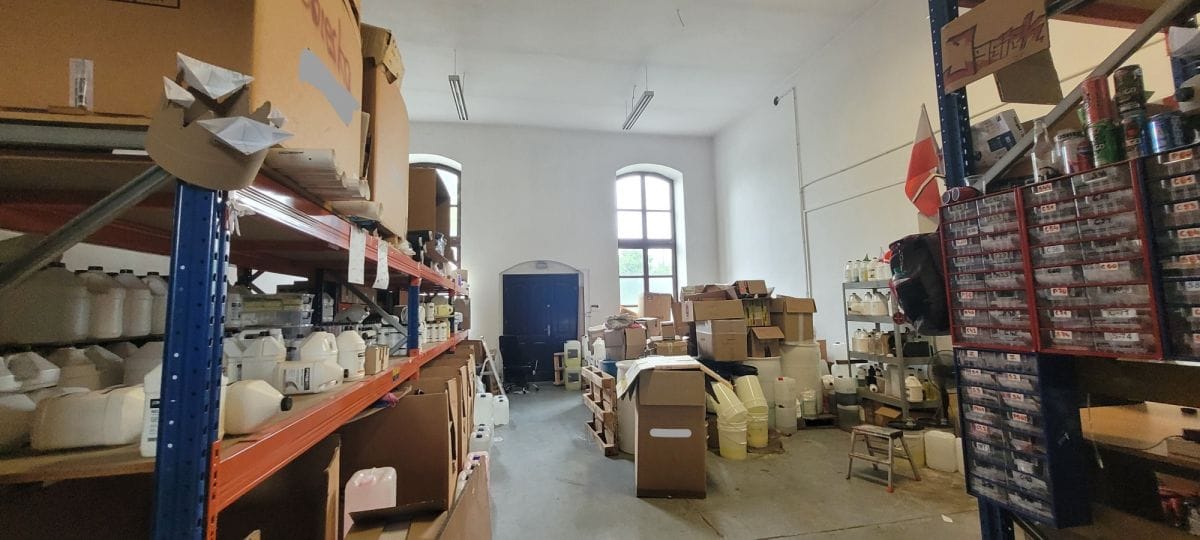 Lokal użytkowy  pokojowe na Sprzedaż