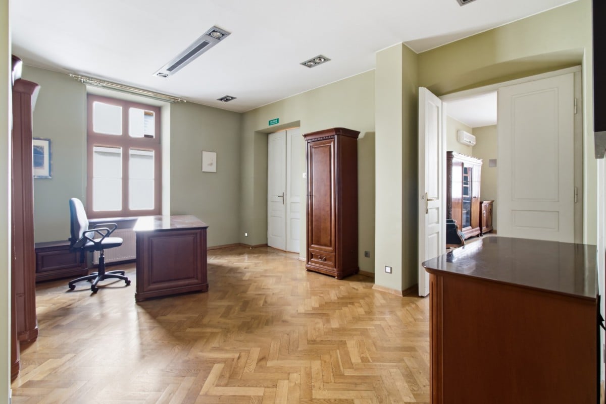 Lokal użytkowy  pokojowe na Wynajem