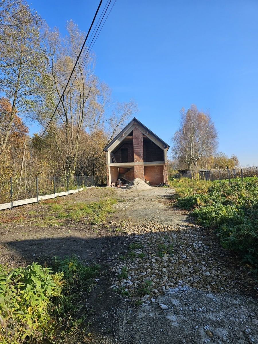 Dom 5 pokojowe na Sprzedaż