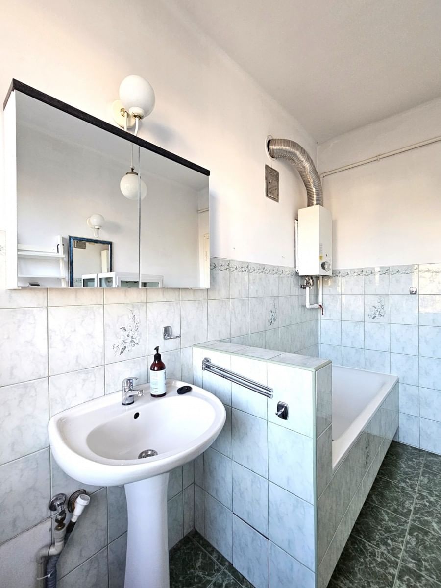 Mieszkanie 4 pokojowe na Wynajem