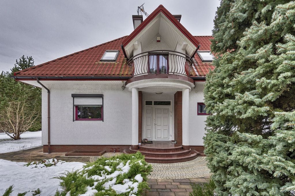 Dom 5 pokojowe na Sprzedaż