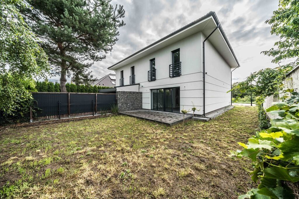 Dom 5 pokojowe na Sprzedaż