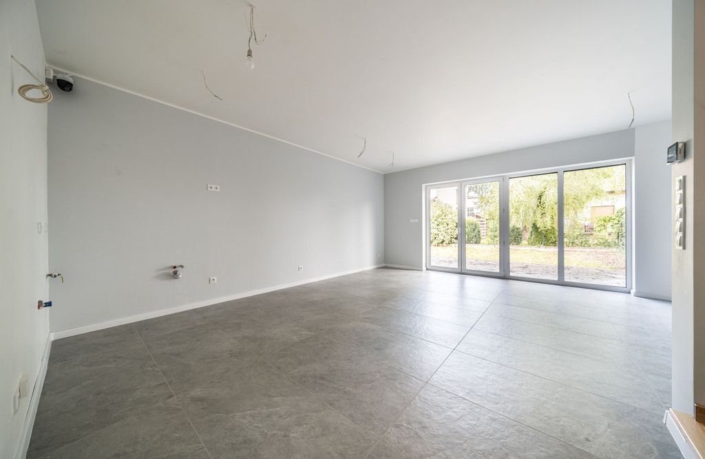 Dom 5 pokojowe na Sprzedaż