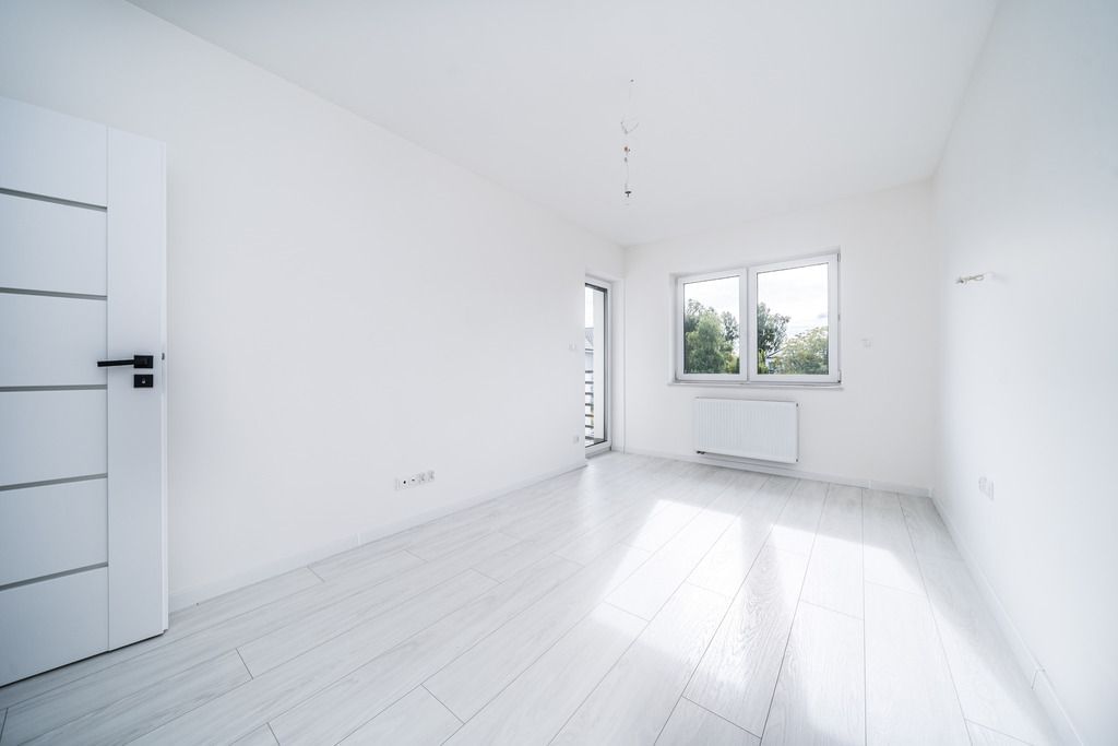 Dom 5 pokojowe na Sprzedaż