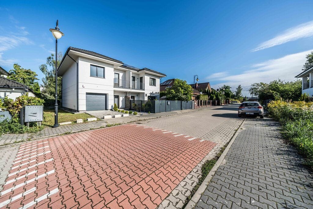 Dom 5 pokojowe na Sprzedaż