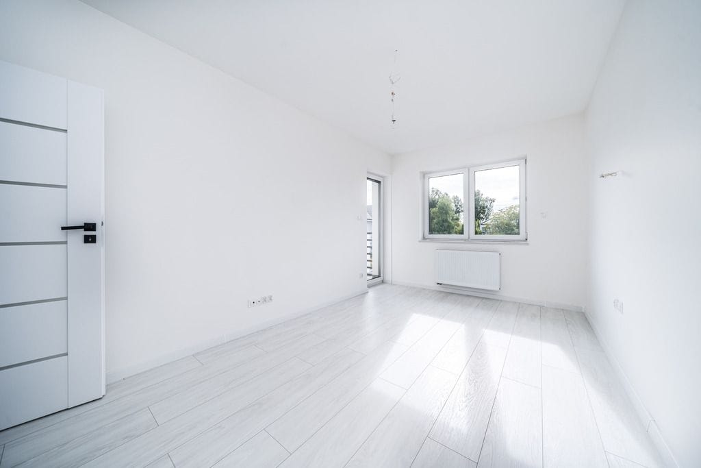 Dom 5 pokojowe na Sprzedaż