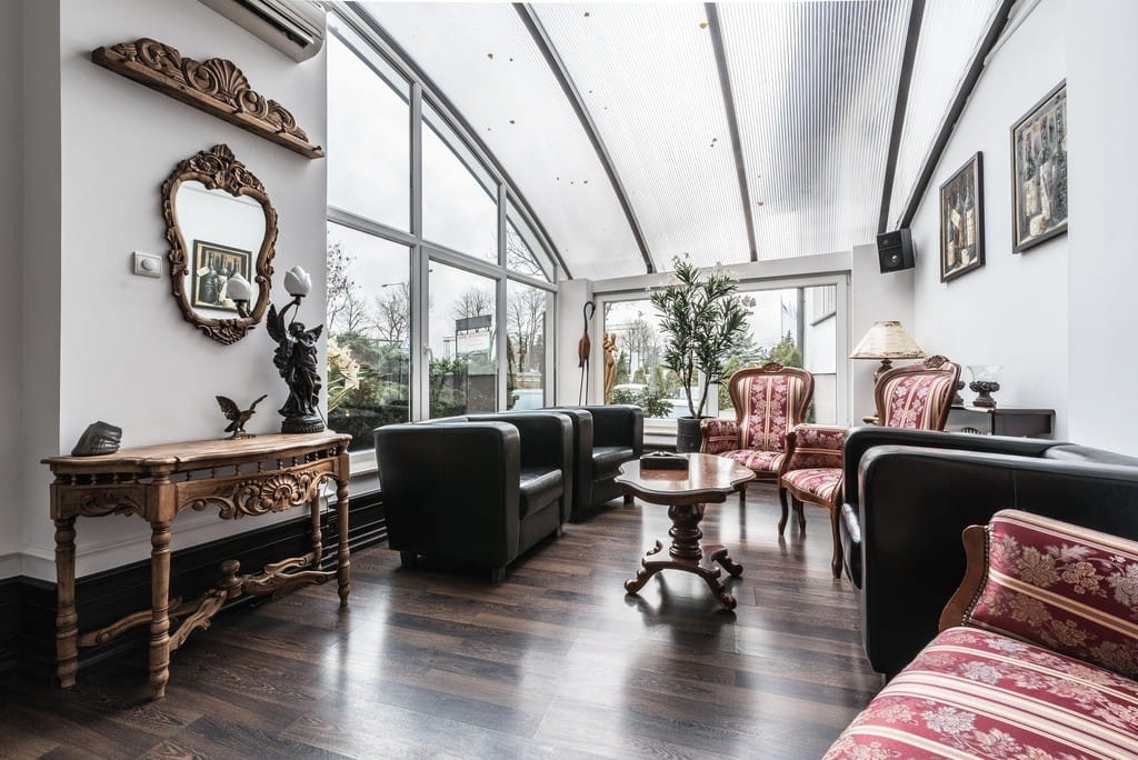 Lokal użytkowy  pokojowe na Sprzedaż