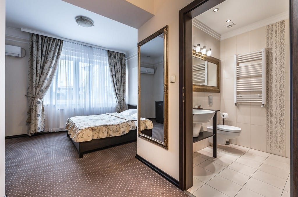 Lokal użytkowy  pokojowe na Sprzedaż