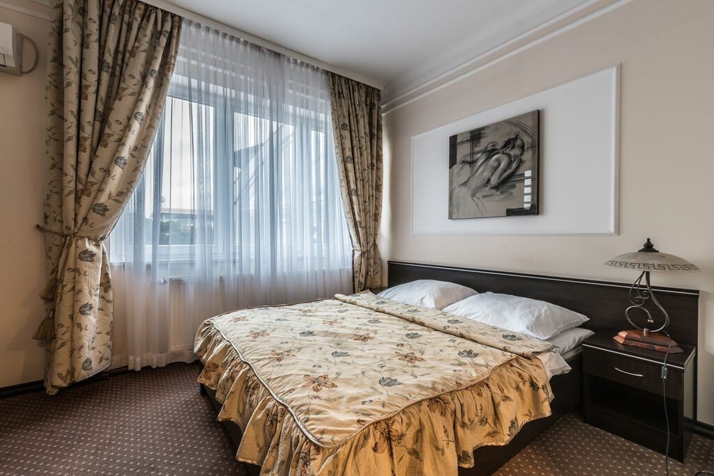 Lokal użytkowy  pokojowe na Sprzedaż