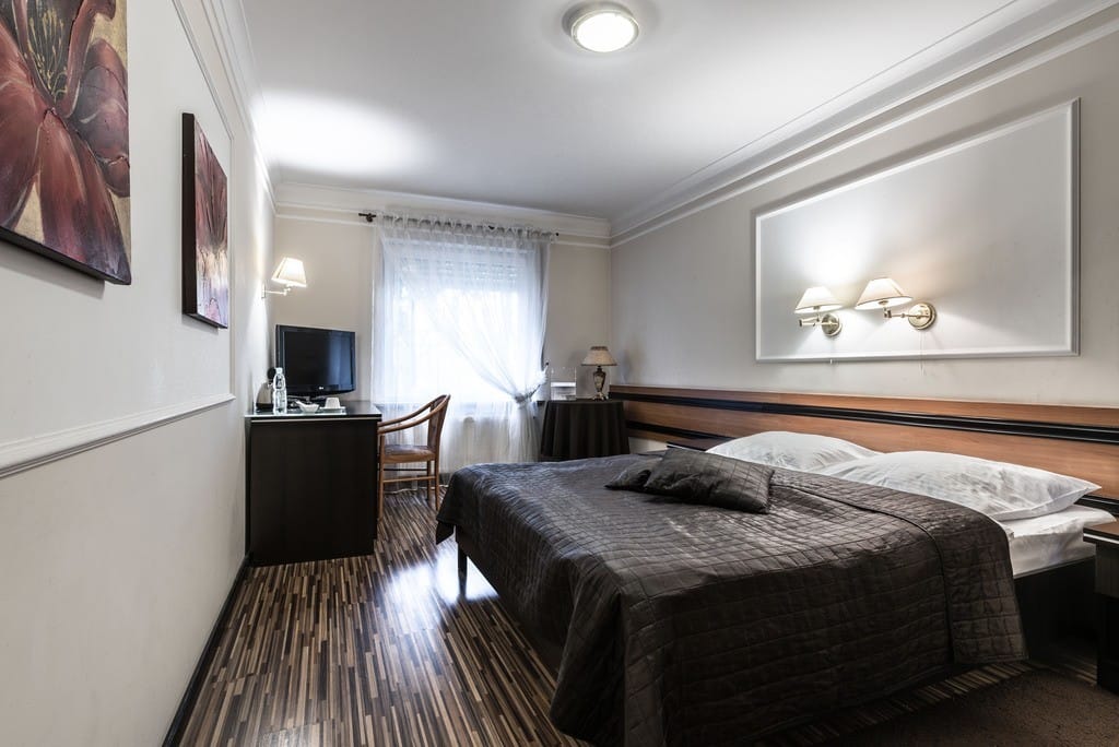 Lokal użytkowy  pokojowe na Sprzedaż