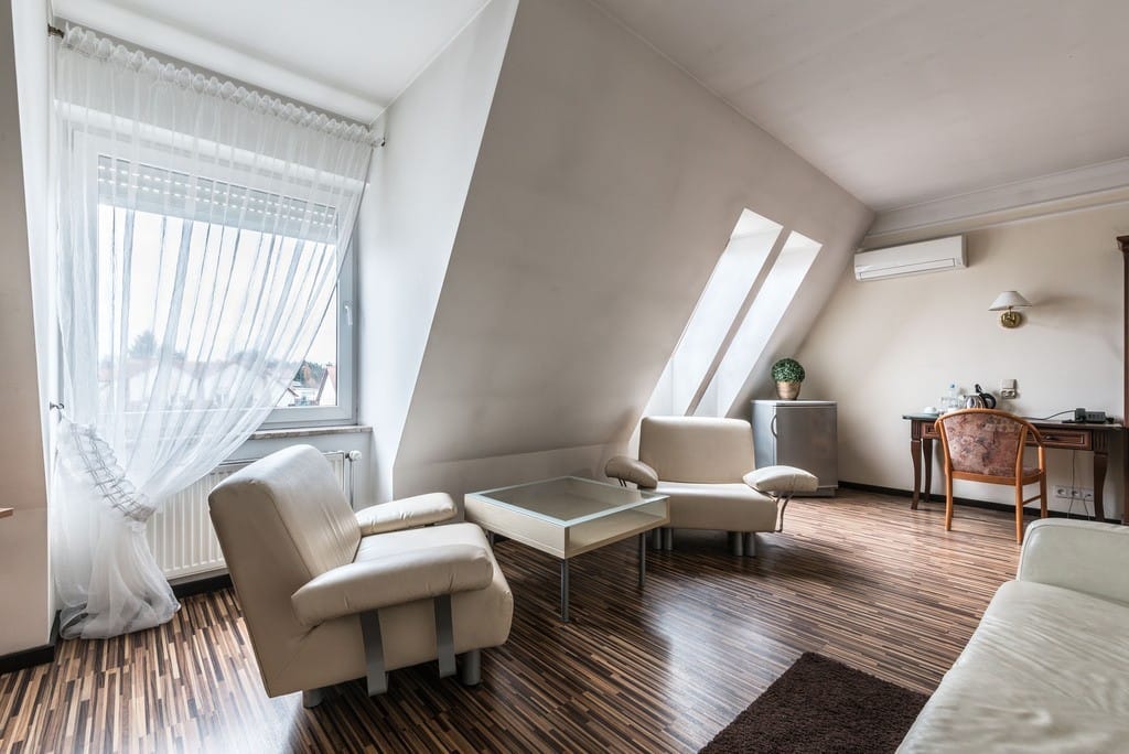 Lokal użytkowy  pokojowe na Sprzedaż