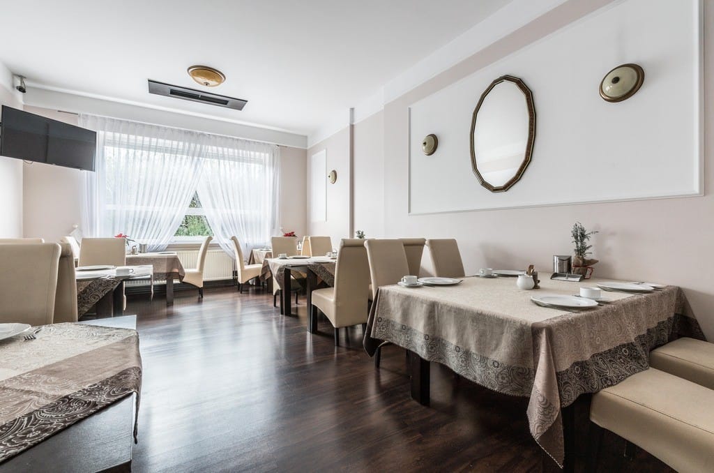 Lokal użytkowy  pokojowe na Sprzedaż