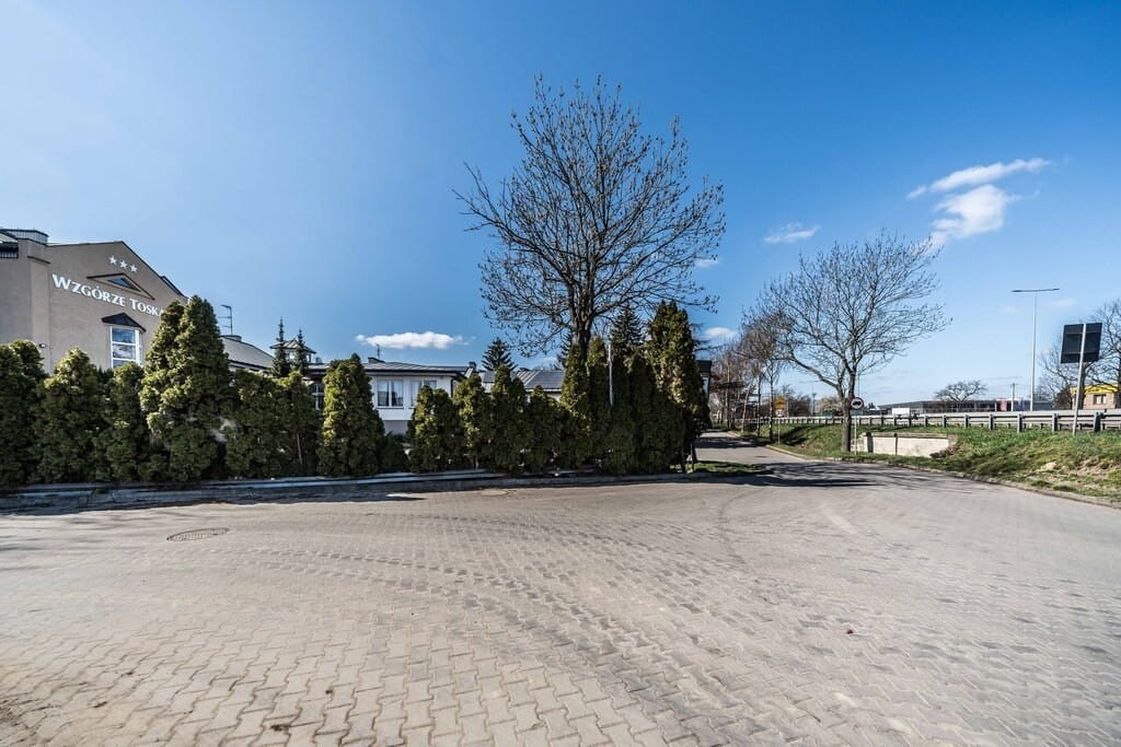 Lokal użytkowy  pokojowe na Sprzedaż