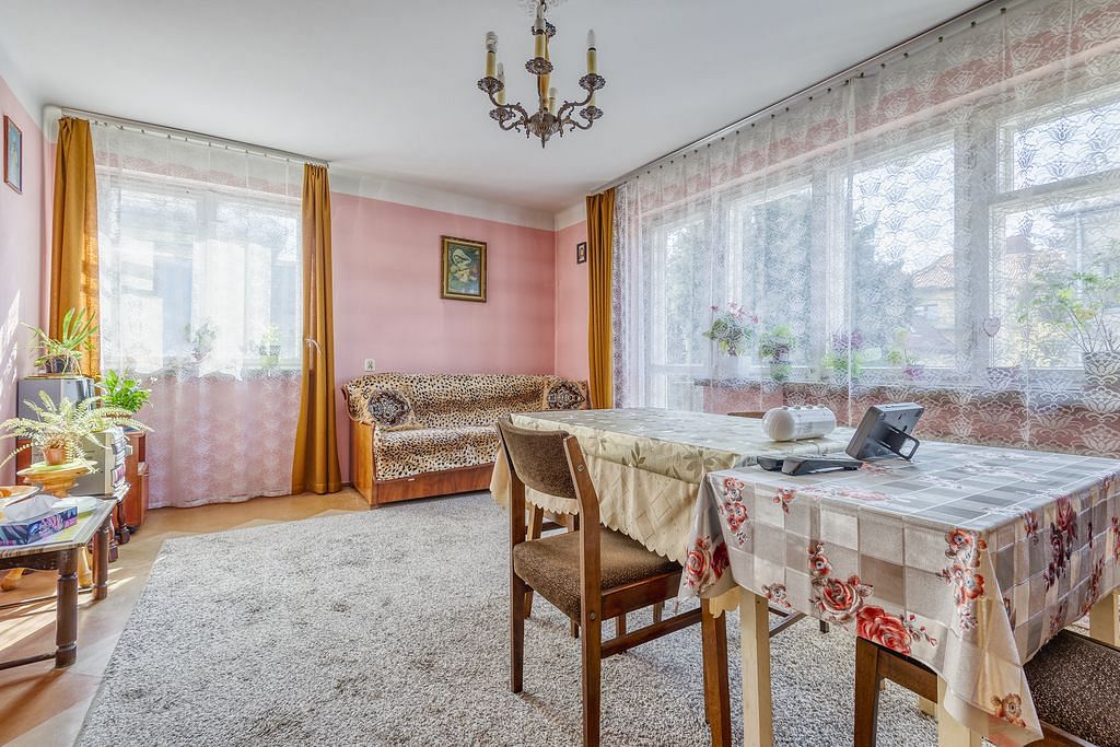 Dom 4 pokojowe na Sprzedaż