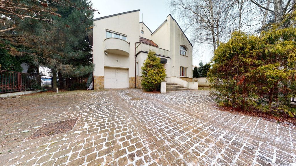 Dom 5 pokojowe na Sprzedaż