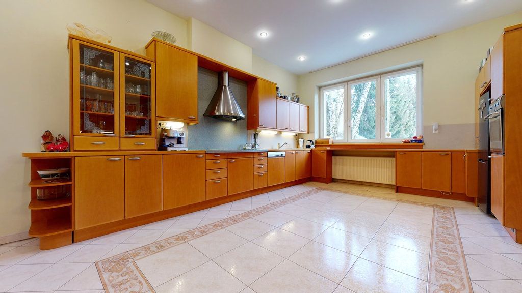 Dom 5 pokojowe na Sprzedaż