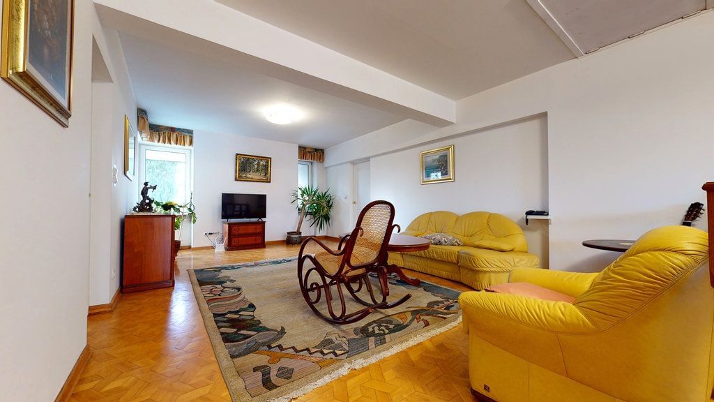 Dom 5 pokojowe na Sprzedaż