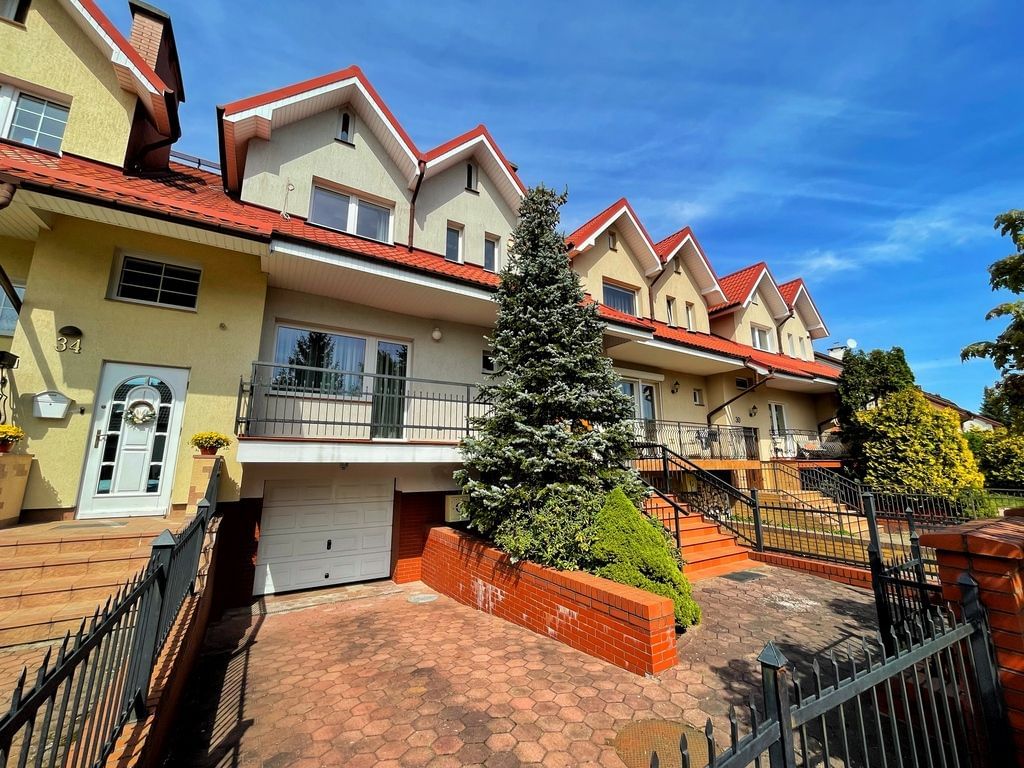 Dom 4 pokojowe na Sprzedaż