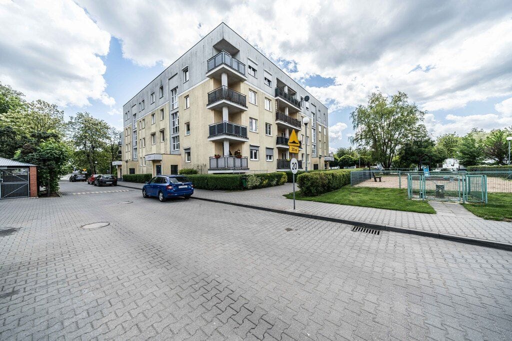 Mieszkanie 3 pokojowe na Sprzedaż