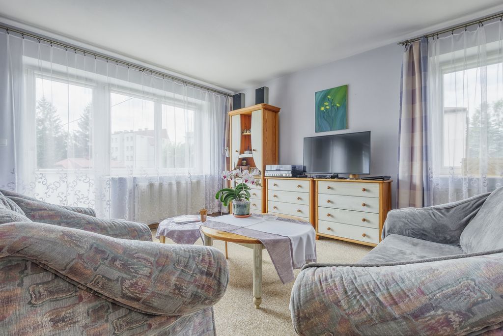 Dom 4 pokojowe na Sprzedaż