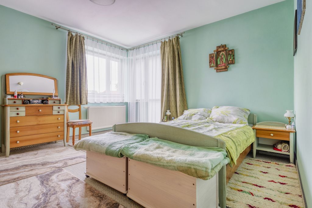 Dom 4 pokojowe na Sprzedaż