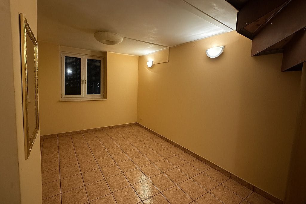 Mieszkanie 4 pokojowe na Sprzedaż