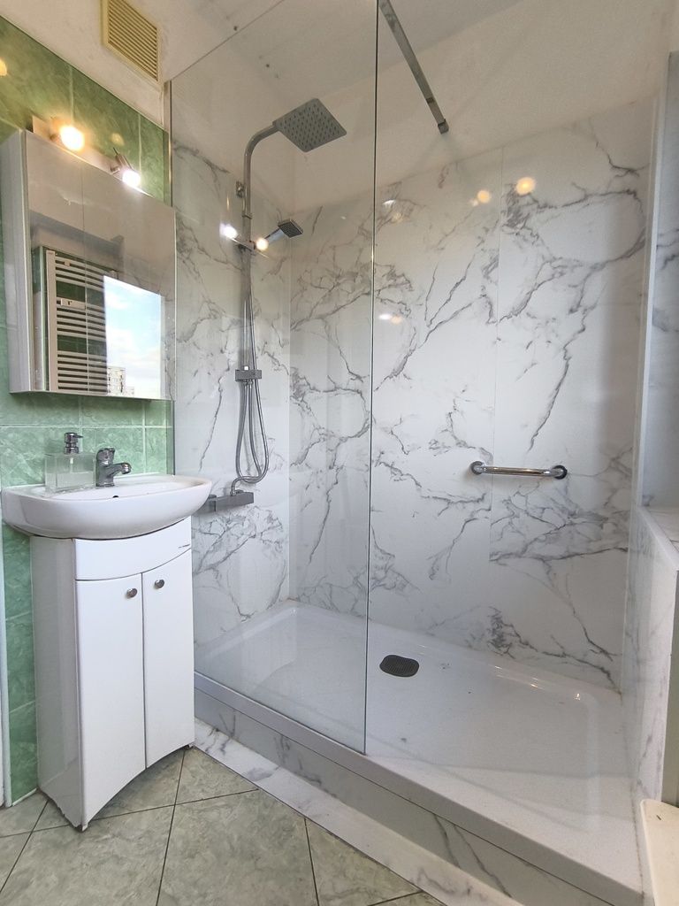 Mieszkanie 4 pokojowe na Sprzedaż