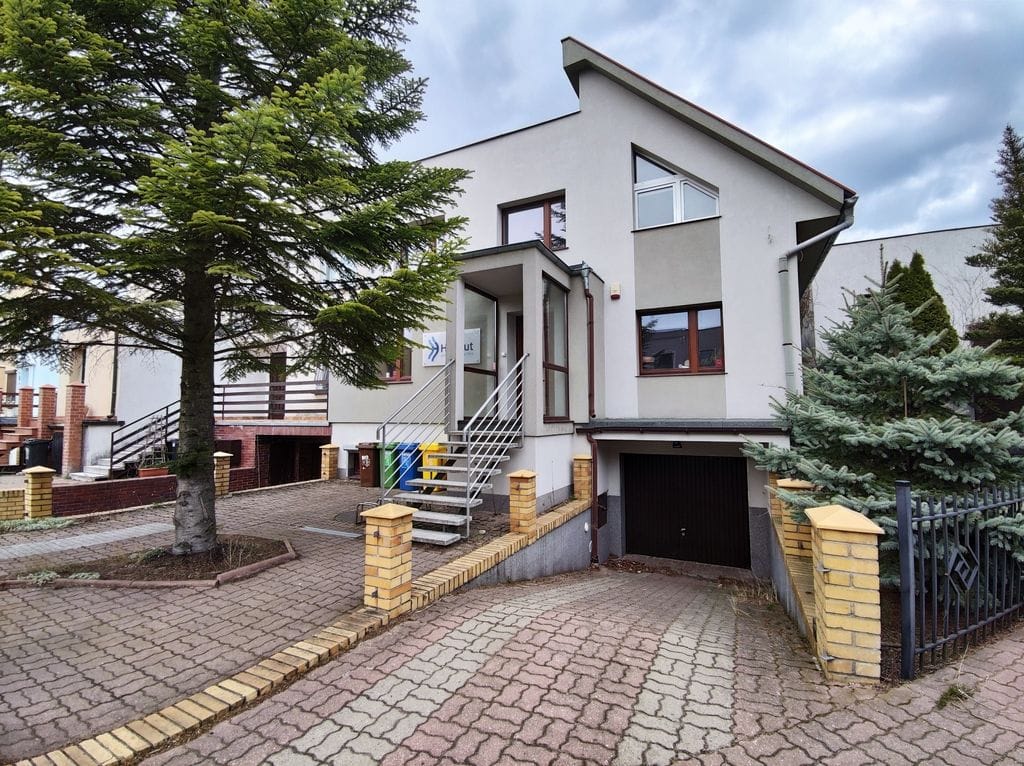 Dom 8 pokojowe na Wynajem