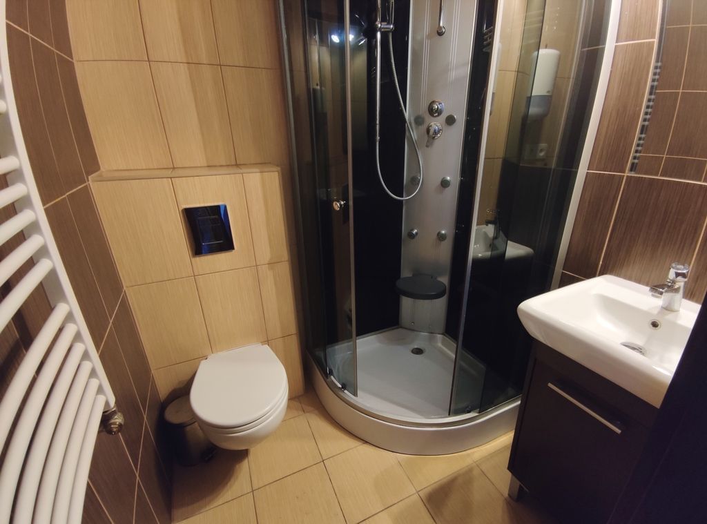 Lokal użytkowy  pokojowe na Wynajem