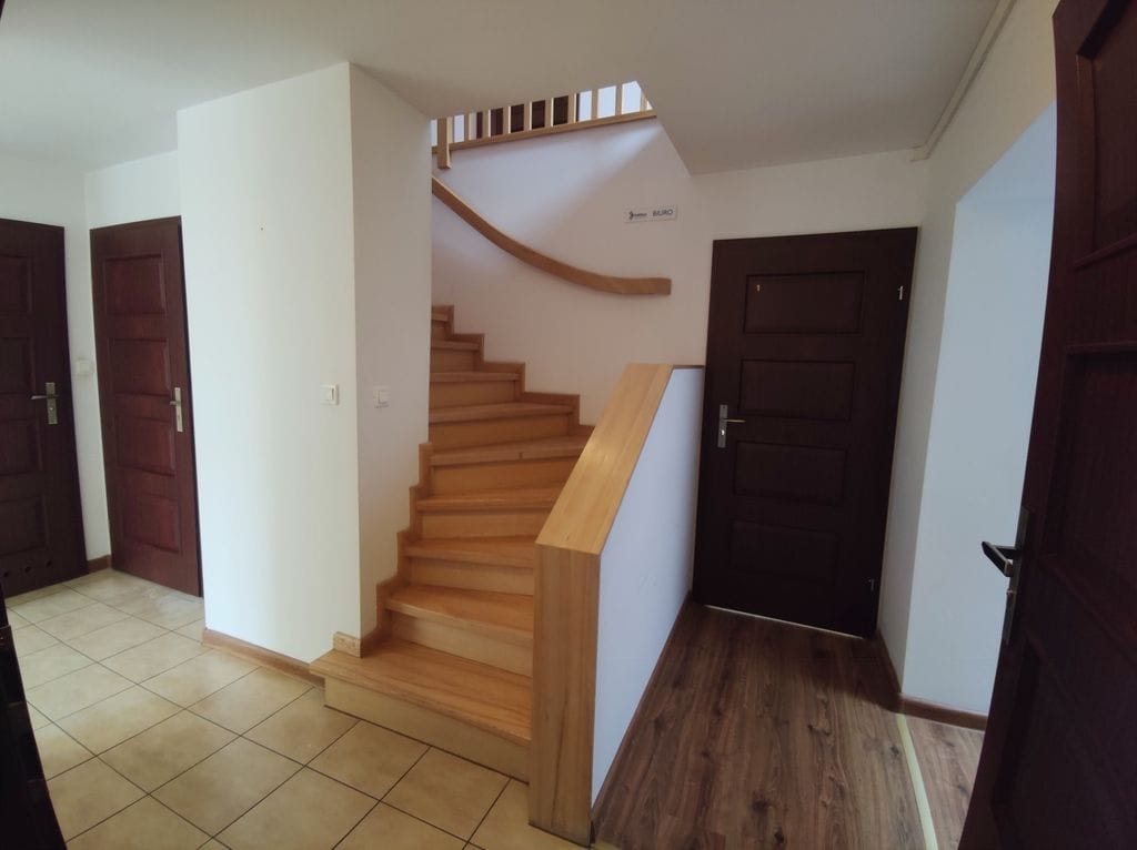 Lokal użytkowy  pokojowe na Wynajem