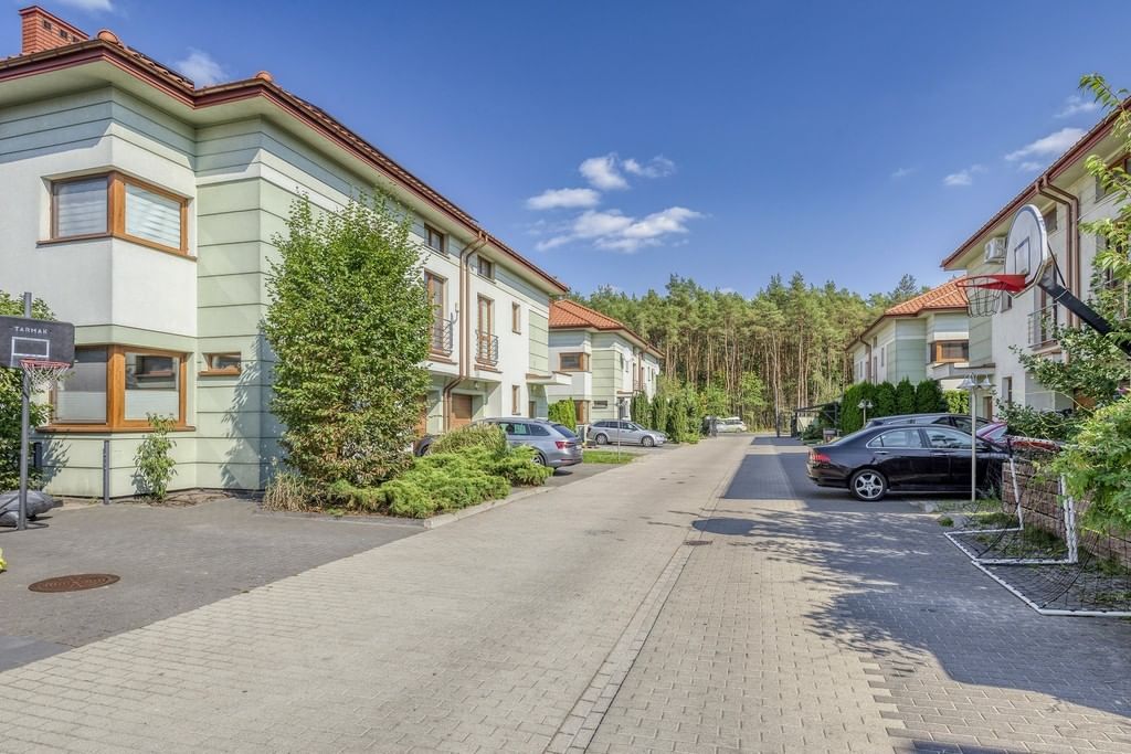 Dom 7 pokojowe na Sprzedaż