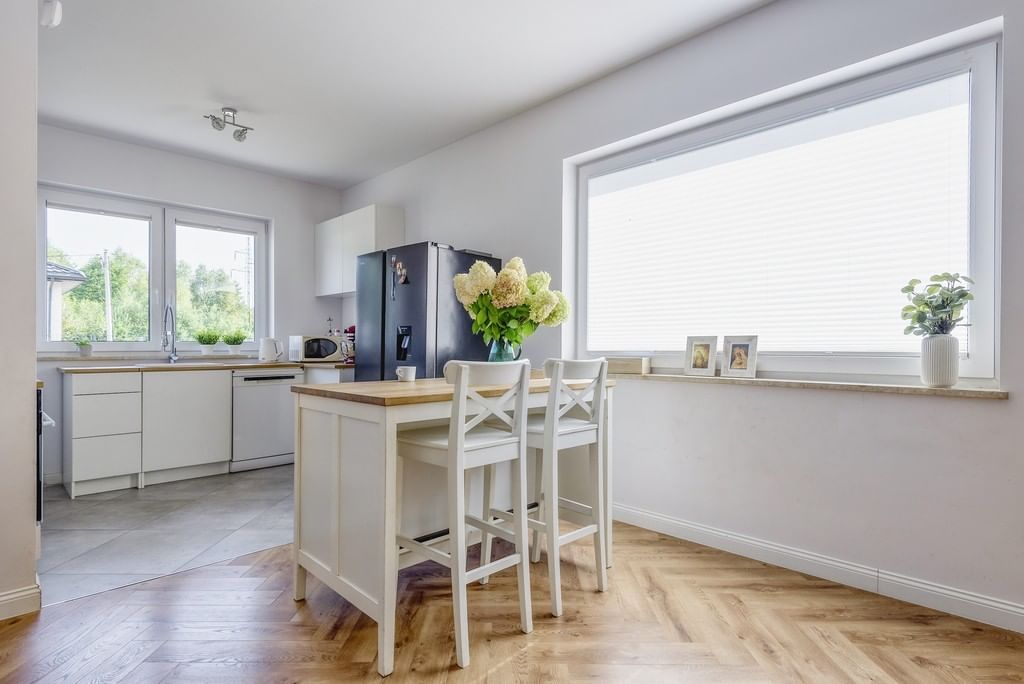 Dom na Sprzedaż 4 pokoje biuro Tur Nieruchomości Dom 4 pokojowe na Sprzedaż