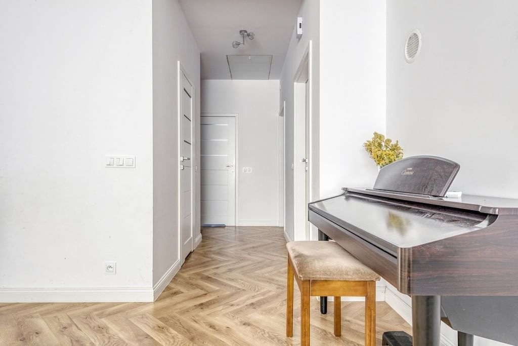 Dom 4 pokojowe na Sprzedaż