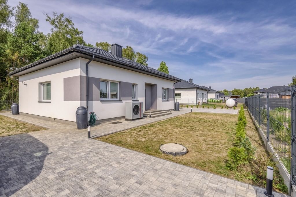 Dom 4 pokojowe na Sprzedaż