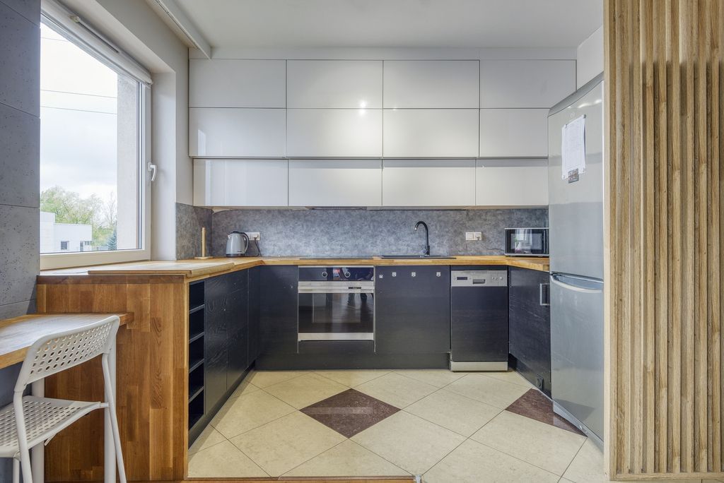 Mieszkanie 4 pokojowe na Sprzedaż