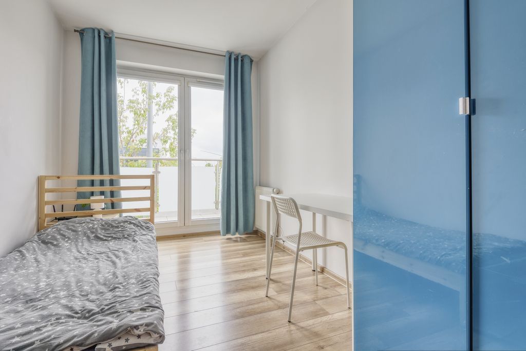 Mieszkanie 4 pokojowe na Sprzedaż