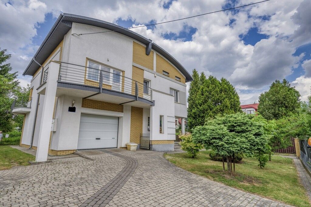 Dom 4 pokojowe na Sprzedaż