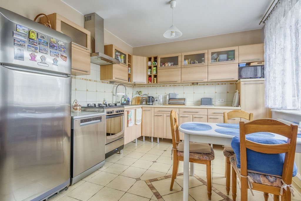 Dom 4 pokojowe na Sprzedaż