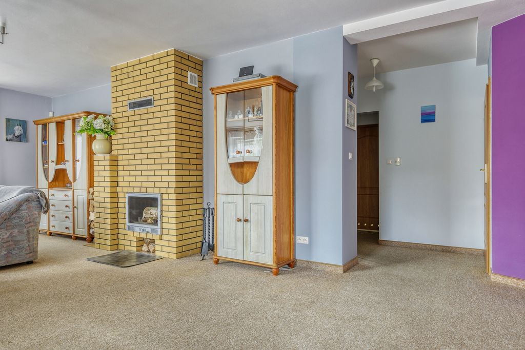 Dom 4 pokojowe na Sprzedaż