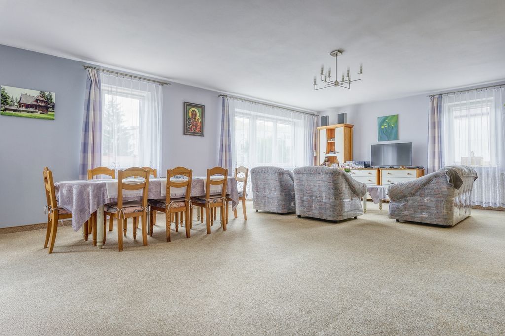 Dom 4 pokojowe na Sprzedaż