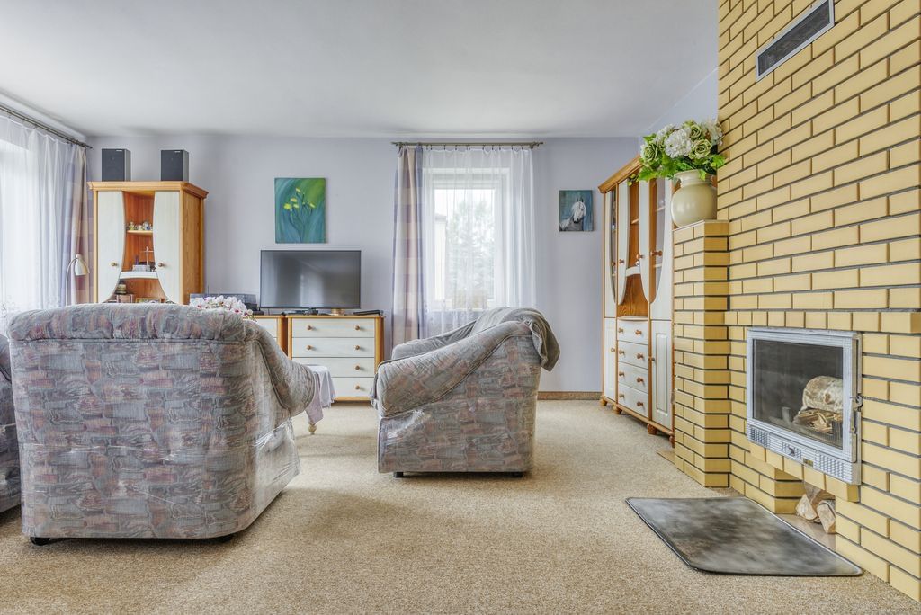 Dom 4 pokojowe na Sprzedaż