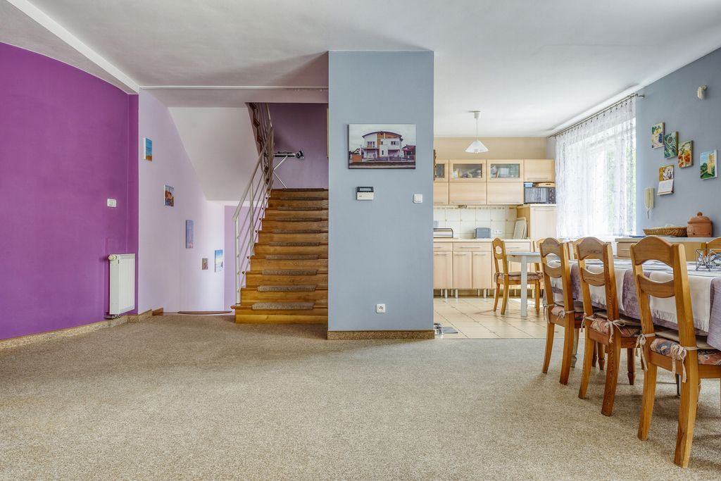 Dom 4 pokojowe na Sprzedaż