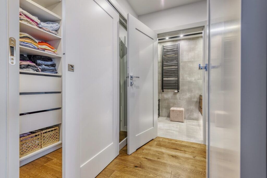 Mieszkanie 4 pokojowe na Sprzedaż