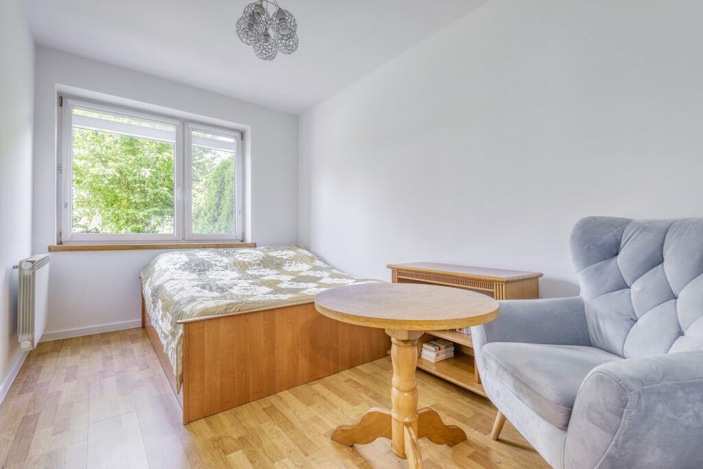 Dom 8 pokojowe na Sprzedaż