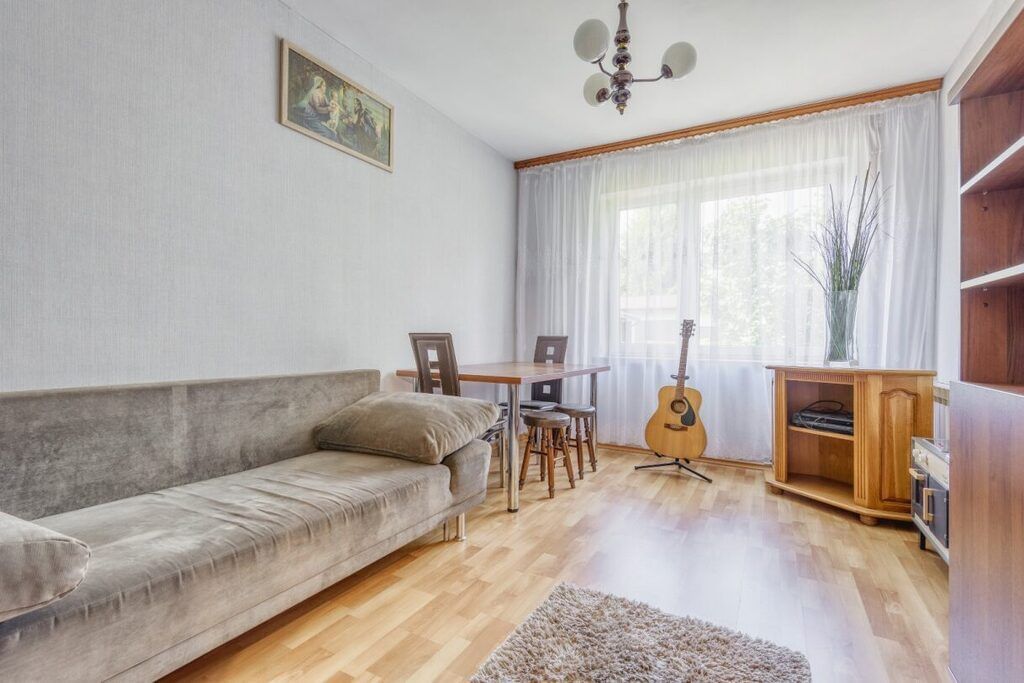 Dom 8 pokojowe na Sprzedaż